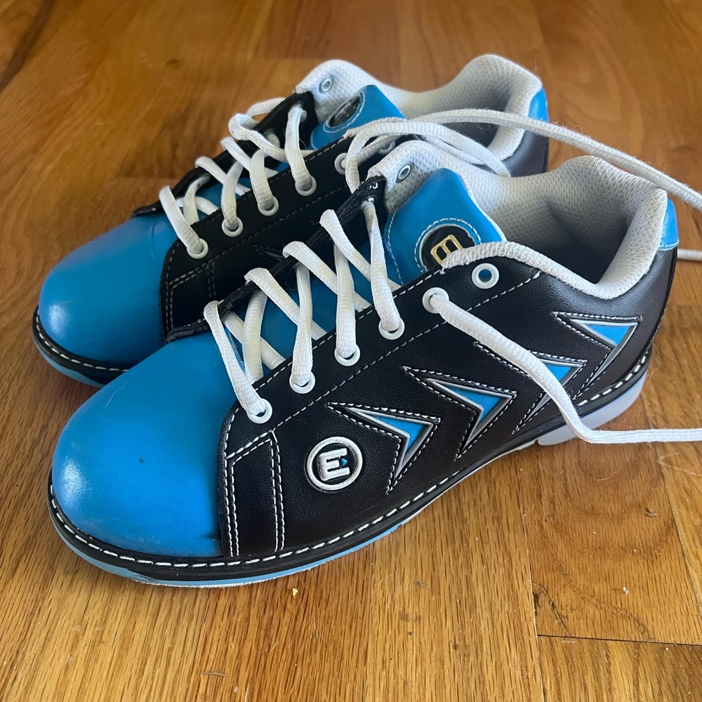 Etonic Blue & Black Bowling Shoes Women Size 6.5